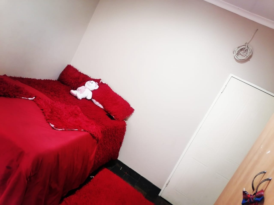 1 Bedroom Property for Sale in Dassie Rand North West